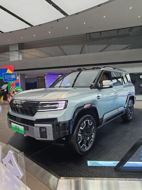 佛山79比亚迪方程豹硬派越野的爆款，英菲尼迪35周年与你共成长